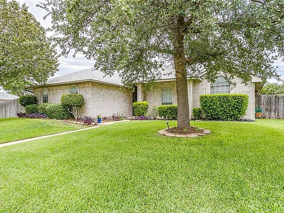 2nd image of 2201 Belton Dr