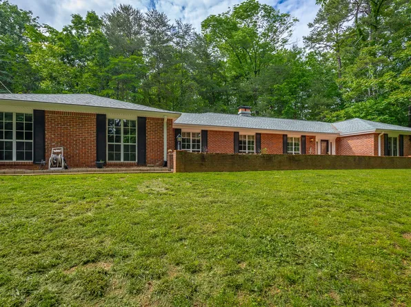 1701 Sea Gull Ln, Hixson, TN 37343