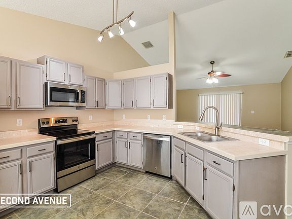 3rd image of 108 Madden Ave