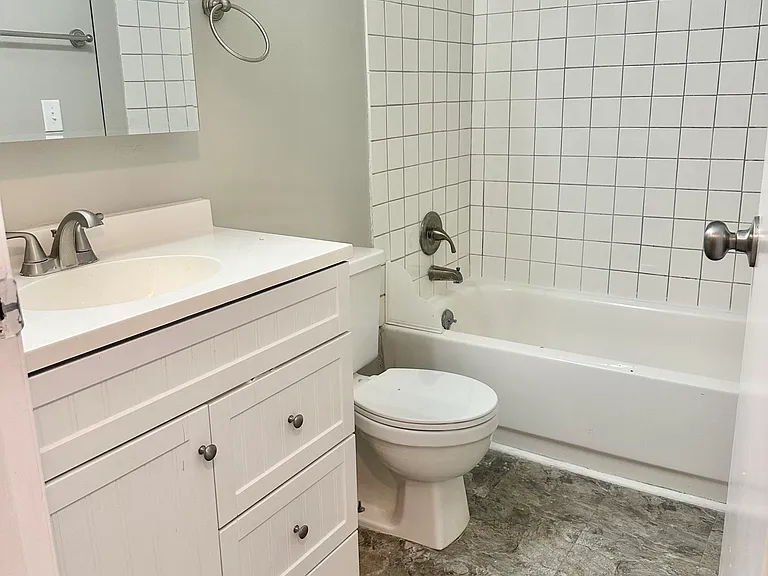 351 Chadwick Pl — Photo 7