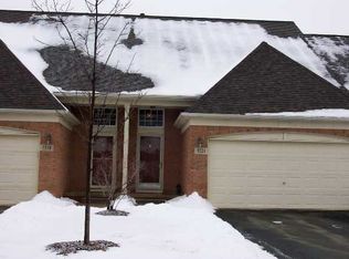 5521 Elmhurst Dr, Trenton, MI 48183
