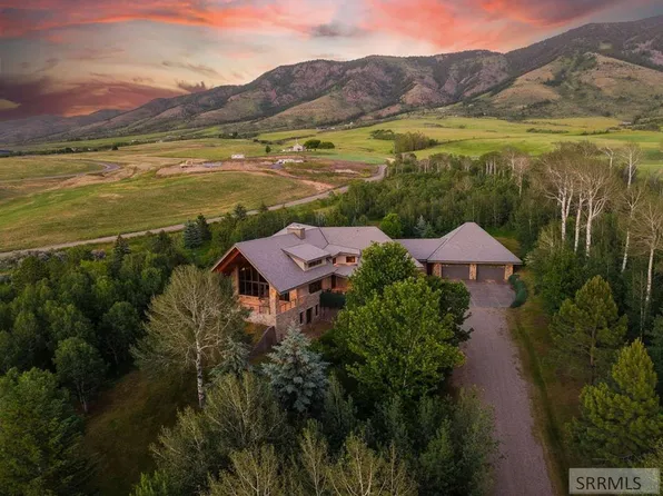 1755 E Nestor Rd, Inkom, ID 83245