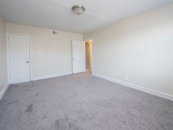 3rd image of 3901 Roosevelt Blvd #108-04D