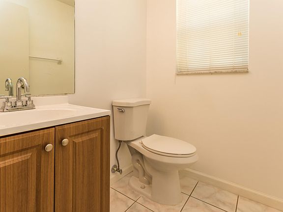 5th image of 16881 SW 1st Mnr