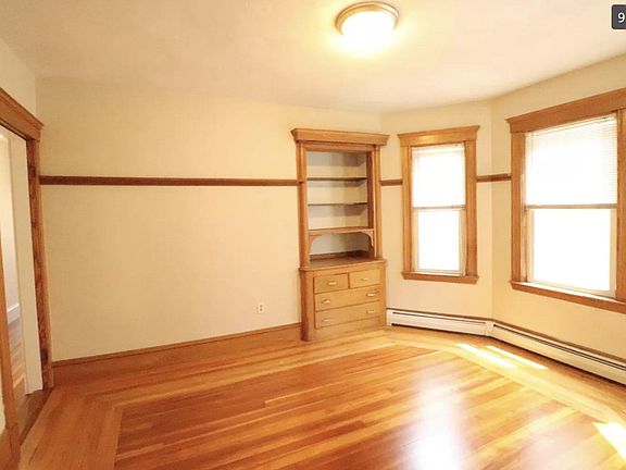 5th image of 12 Chatham St #3