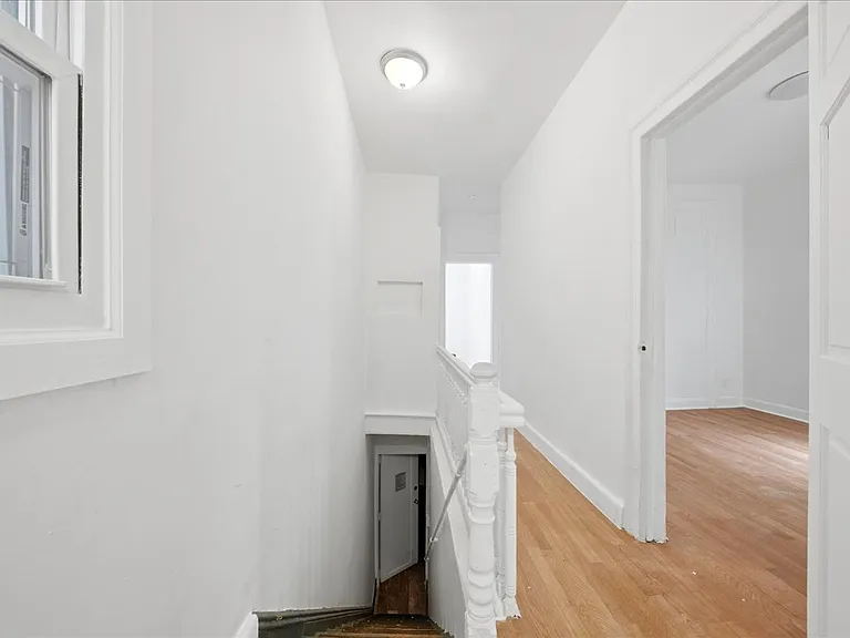 1307 College Ave #2 — Photo 17