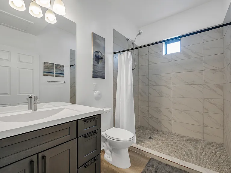 830 S Farmer Ave — Photo 6