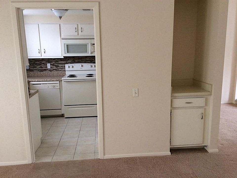 1st image of 11710 Southlake Dr Unit 33