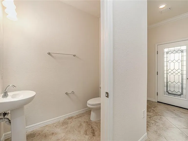 2740 Blossom Way — Photo 10