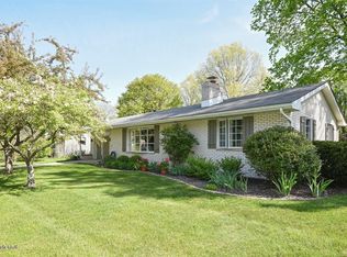 76190 Evergreen Bluff Dr, South Haven, MI 49090