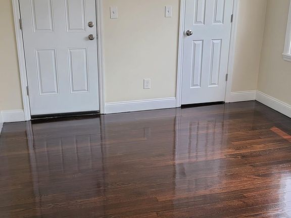 4th image of 135 N Fulton Ave Floor 1