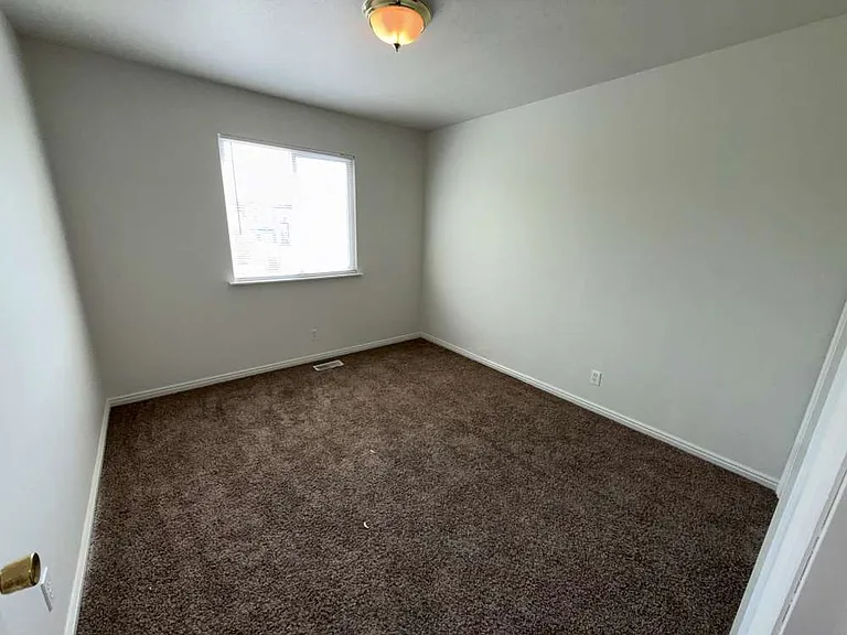201 Sunstone Cir — Photo 5