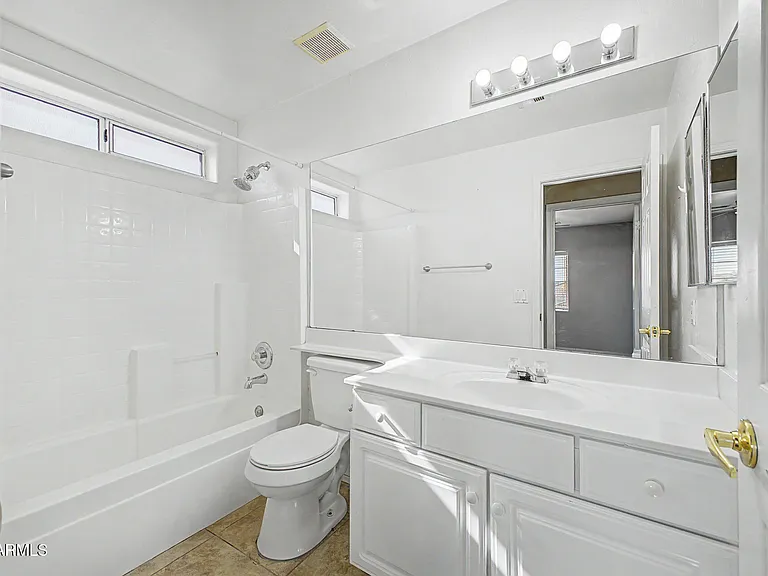13166 W Cypress St — Photo 38