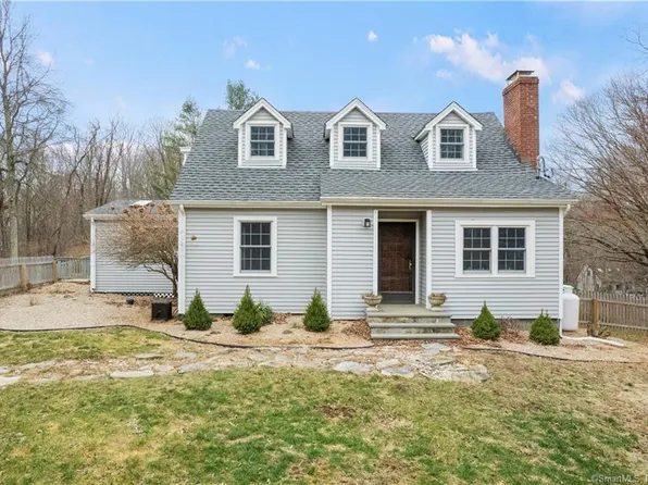 20 Aunt Park Lane, Newtown, CT 06470