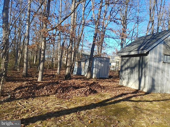 5th image of 8906 Columbine Ln