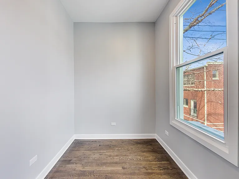 1519 W Henderson St #CH2 — Photo 11