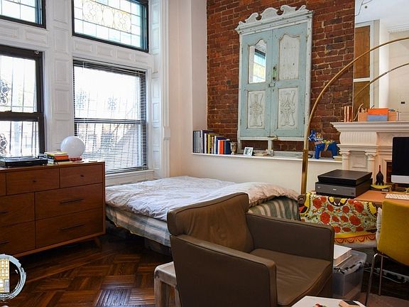 2nd image of 252 Hancock St #2CC