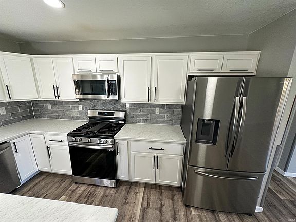5th image of 2580 S Union St