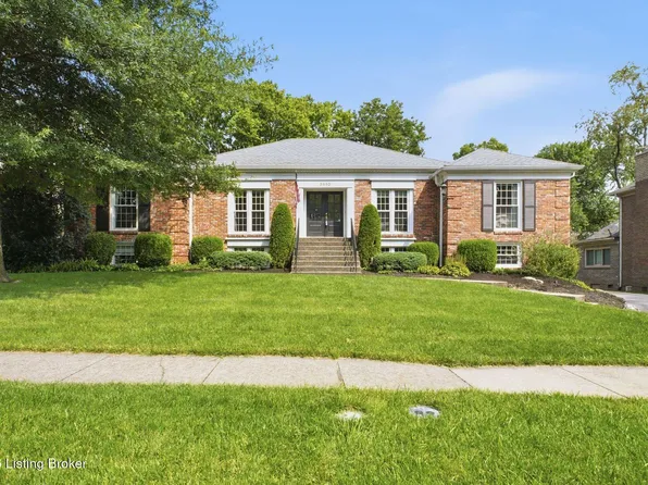 3410 Broeck Pointe Cir, Broeck Pointe, KY 40241
