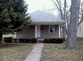 1238 N 26th St, Quincy, IL 62301