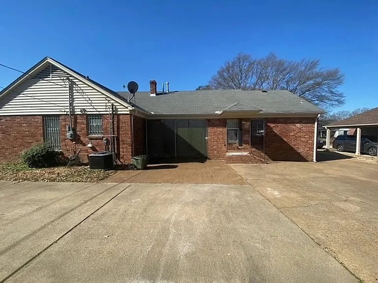 Betty Jo Ln — Photo 21