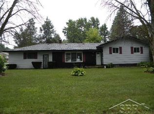 3174 Bertha Dr, Saginaw, MI 48601