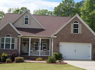 233 Stone Brook Dr, Gray, GA 31032
