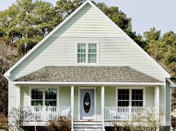 4515 Deep Hole Rd, Chincoteague Island, VA 23336