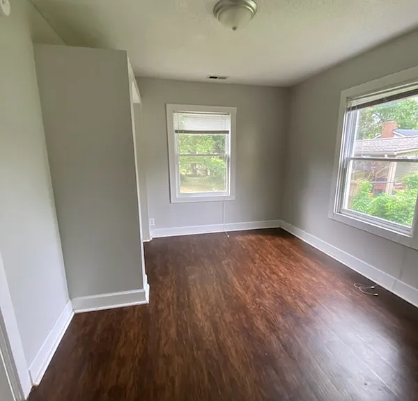 919 Fatherland St #R — Photo 7