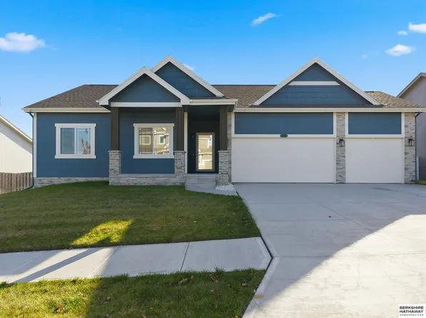 9307 S 177th St, Omaha, NE 68136