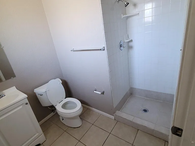1801 Bearden Ave — Photo 9
