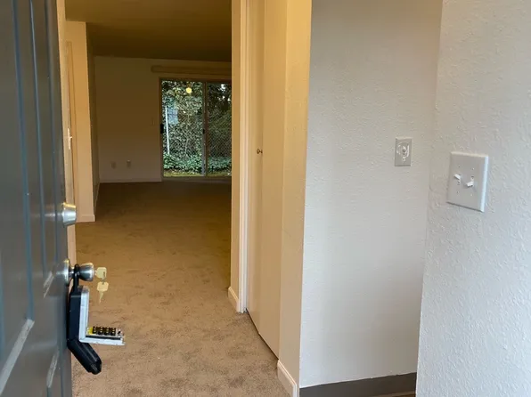 Birchwood Lane Apartments, 3107 NE 62nd Ave #2, Vancouver, WA 98661