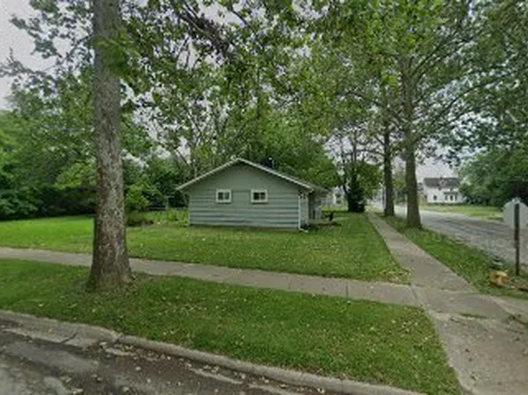 1312 E Chestnut St, Kankakee, IL 60901