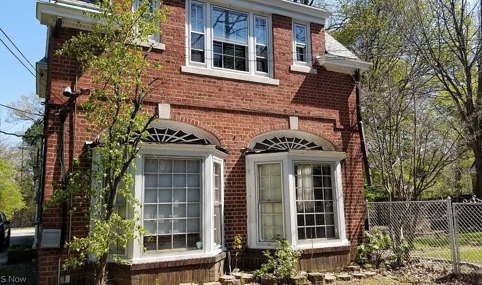 17220 Aldersyde Dr, Shaker Heights, OH 44120 Zillow