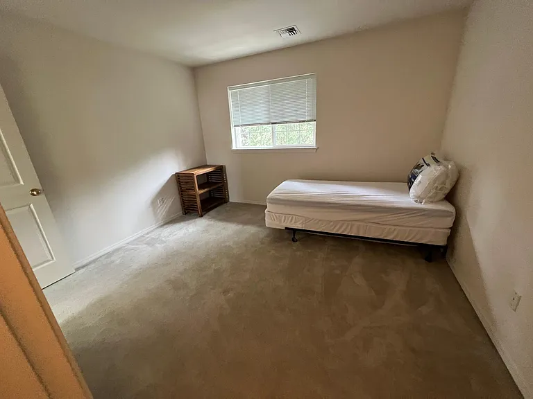 1322 Farallone Ave — Photo 5