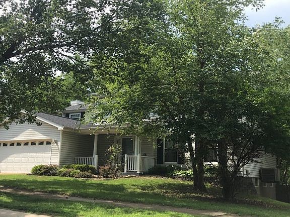 3rd image of 2911 Meramar Dr