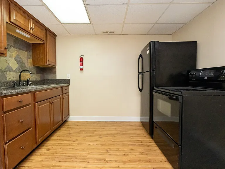 1309 Labrea Dr #B — Photo 3