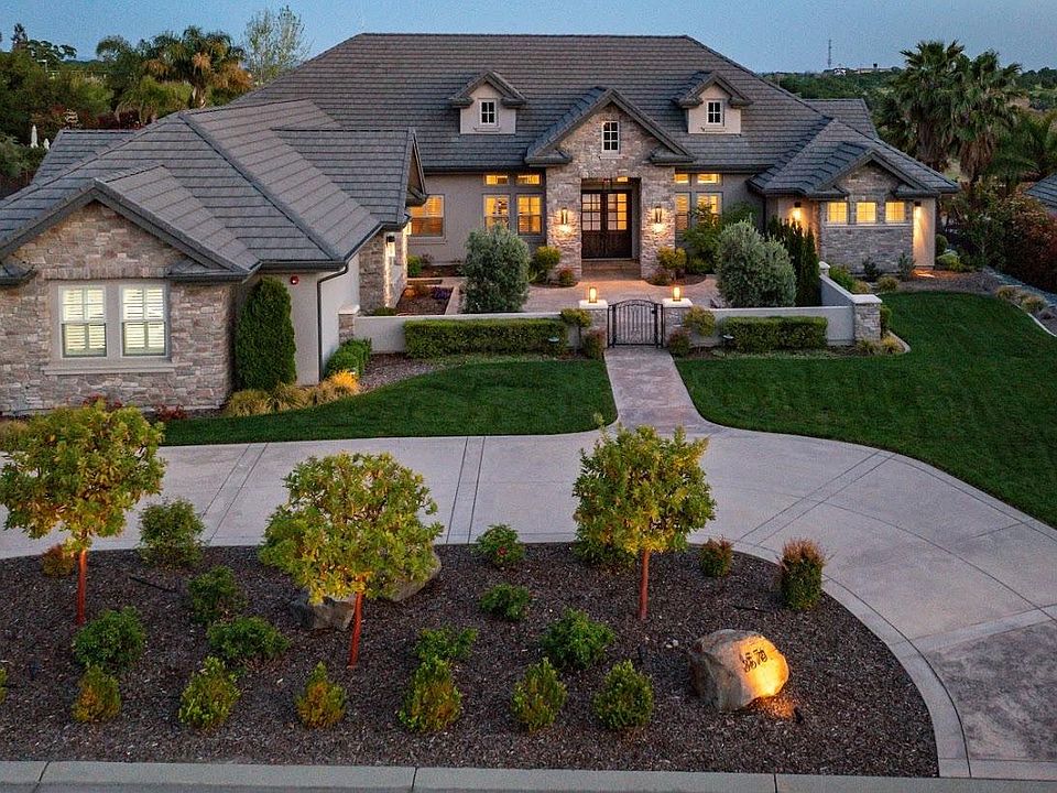 1st image of 3576 Vista De Madera