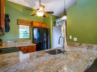 15 Kulanihakoi St APT 17F, Kihei, HI 96753