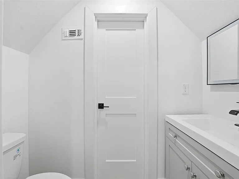 2212 Yellow Jacket Ln #1 — Photo 31