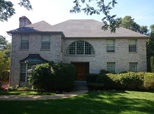 104 Middlesex Rd, Newton, MA 02467