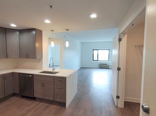 1 Carriage City Plz APT 1102, Rahway, NJ 07065