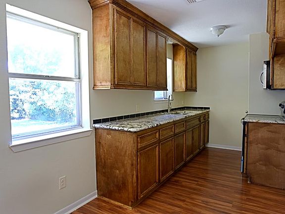 4th image of 3503 Needville Ave