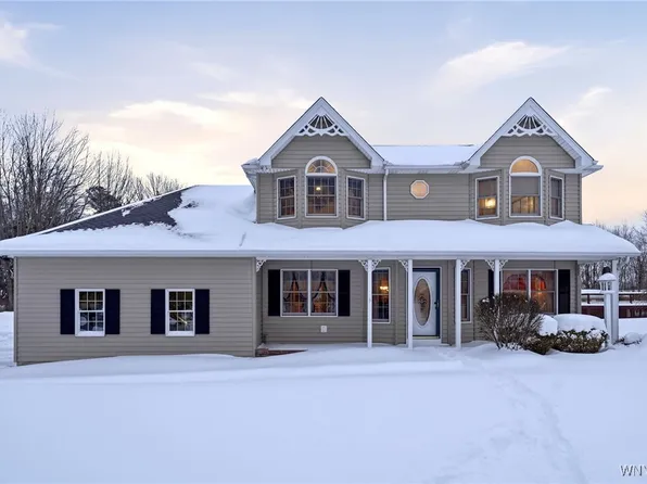 6837 Sand Hill Rd, Akron, NY 14001
