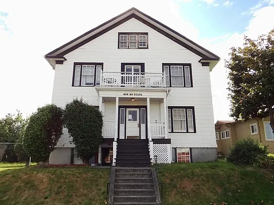 ES: 632 N State — Photo 14