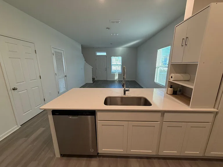 891 Rivertree Pl — Photo 5