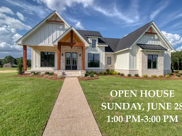 19 Wandering Oaks Ln, Hattiesburg, MS 39401