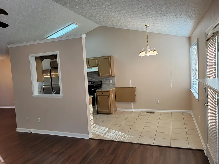 6286 Wellington Ct — Photo 42