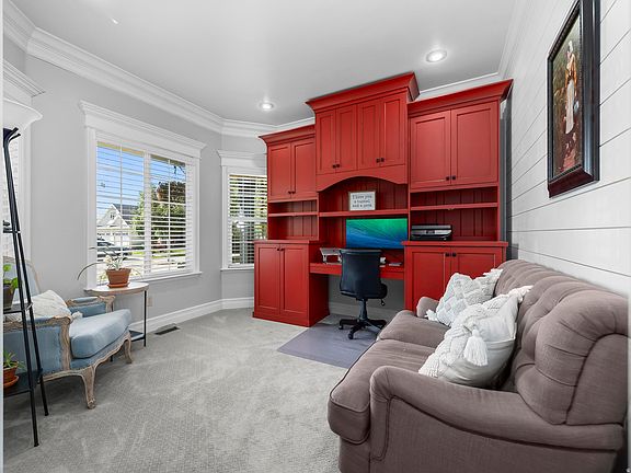 3rd image of 2639 W Pebble Creek Ln