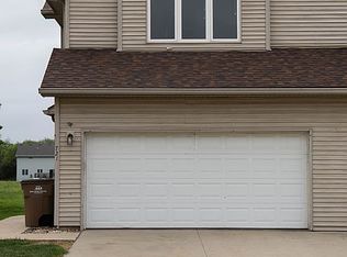 721 Kitterman Cir, Norwalk, IA 50211